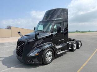 2026 Volvo VNL64T300