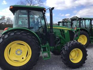 2025 John Deere 6135E