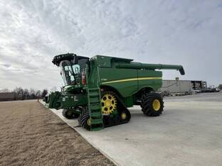 2022 John Deere S780