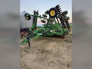 2019 John Deere 2660VT