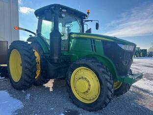 2015 John Deere 7310R