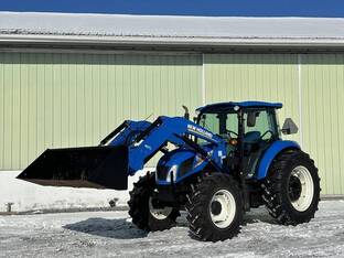 2014 New Holland T4.105