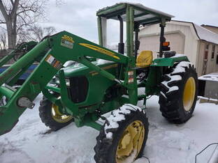2010 John Deere 5055E
