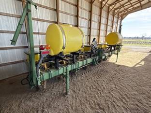 1993 John Deere 7300