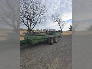 1983 John Deere 680