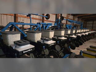 1998 Kinze 2600