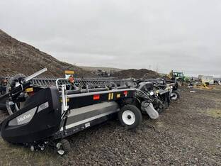 2025 MacDon Industries FD240