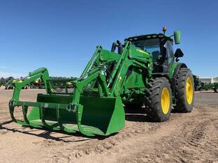 2023 John Deere 6R 250
