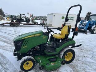2016 John Deere 1025R