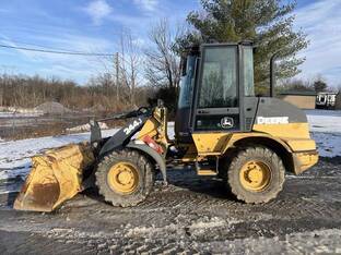 2013 John Deere 244J