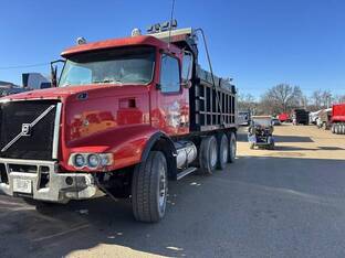 2005 Volvo VHD84B200