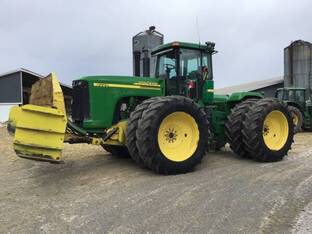 2002 John Deere 9220