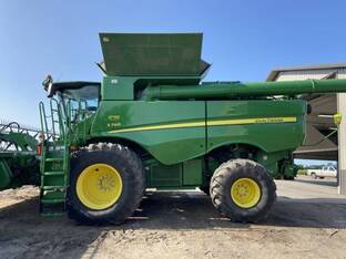 2018 John Deere S790