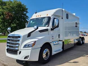 2026 Freightliner CASCADIA 126