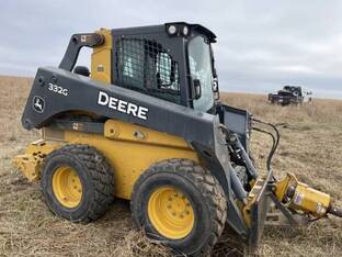2019 John Deere 332G