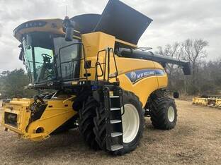2022 New Holland CR9.90