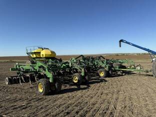 2010 John Deere 1830