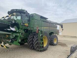 2024 John Deere S790