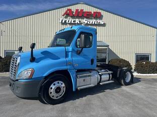 2019 Freightliner Cascadia 125