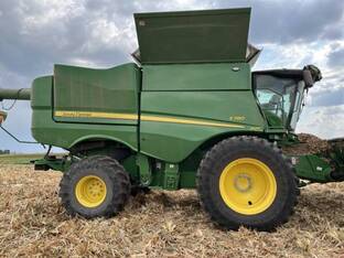 2023 John Deere S780