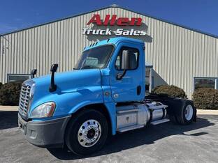 2019 Freightliner Cascadia 125