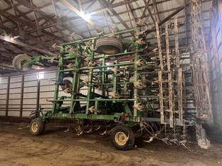 2013 John Deere 2210