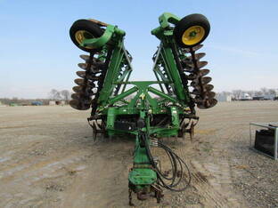 John Deere 2623