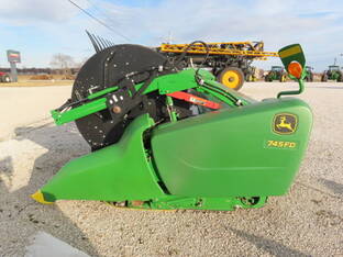 2020 John Deere 745FD