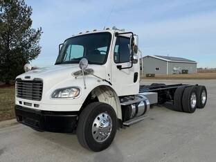 2019 Freightliner BUSINESS CLASS M2 106