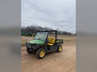 2022 John Deere XUV835M