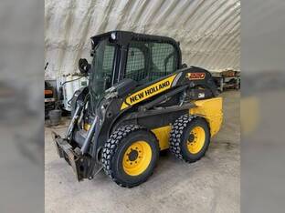 2011 New Holland L220