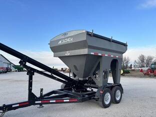 2026 TRAVIS SEED CART HSC240A