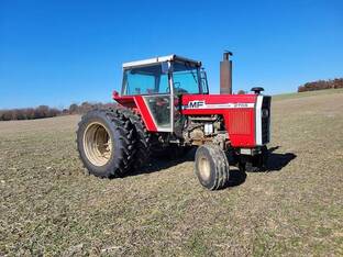 1981 Massey-Ferguson 2705