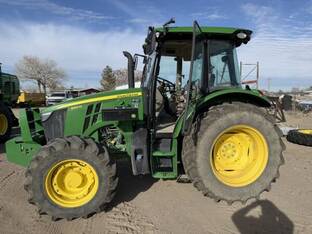 2022 John Deere 5125M