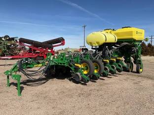 2023 John Deere 1775NT