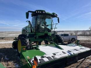 2025 John Deere W235R