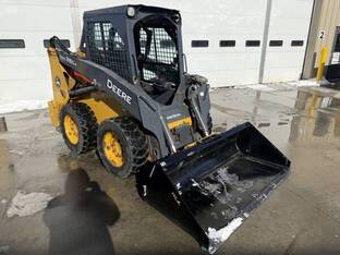 2017 John Deere 316GR