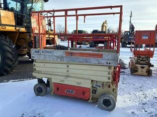 2007 JLG 2630ES