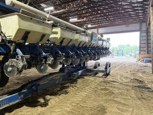 2016 Kinze 3600