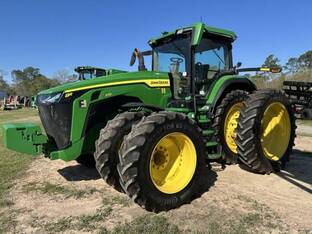 2022 John Deere 8R 370