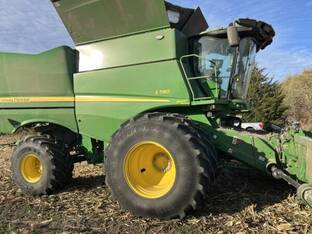 2024 John Deere S780