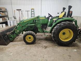 2019 John Deere 4044R