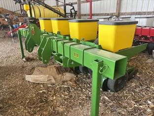 John Deere 7200
