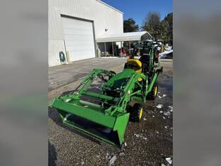 2022 John Deere 1025R