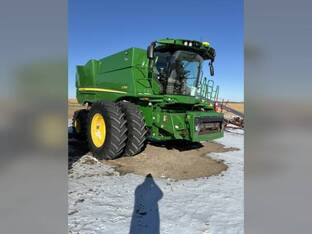 2024 John Deere S780