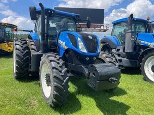 2022 New Holland T7.230