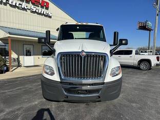 2021 International LT625