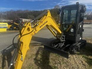 2025 New Holland E26C