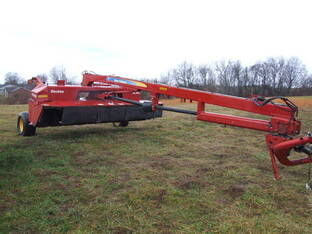 2013 New Holland H7450