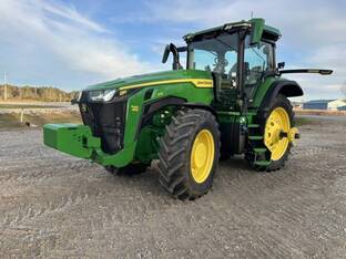 2025 John Deere 8R 370